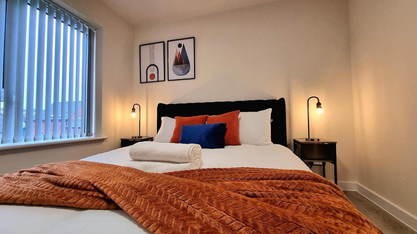 Holiday home Modern New Build 3-storey With Parking Near Centre